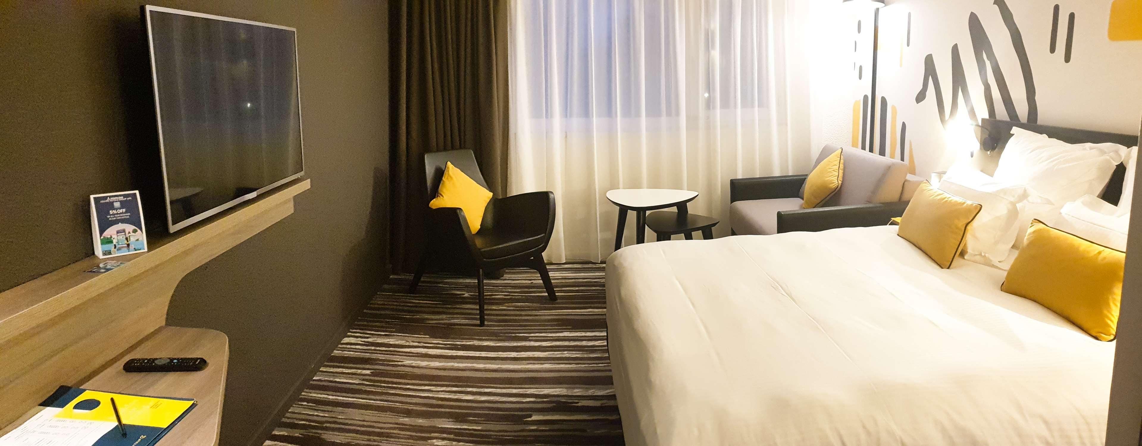 Golden Tulip Roissy Saint Witz Hotel Bagian luar foto